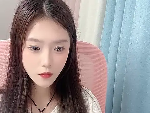 Lvybaby online show from April 15, 11:22 am