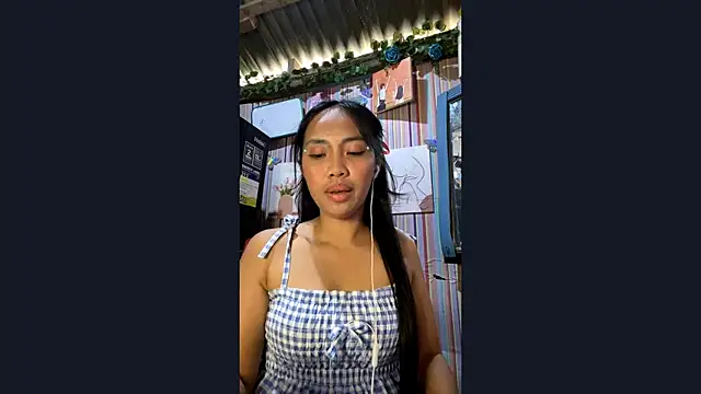 DagnySzeto online show from April 17, 5:09 am