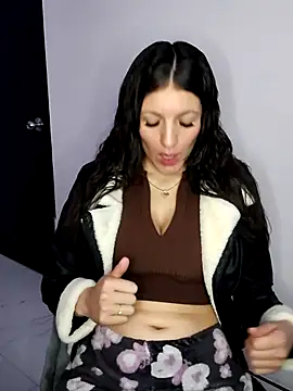 tina sussy online show from July 16, 1:48 pm