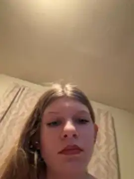 Rainluvv online show from April 15, 1:06 am