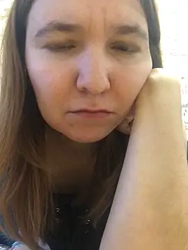 Chill Babe online show from April 16, 1:11 pm