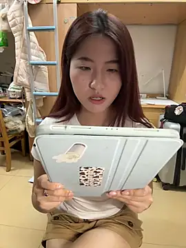 pinkouou online show from May 20, 11:40 am