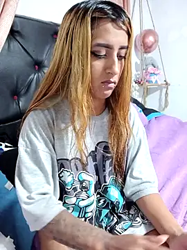 Nicol-Lara online show from April 18, 3:20 am