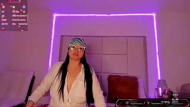 Agatha Atenea11 online show from May 1, 2:26 am
