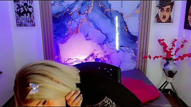 gaby dream  online show from May 7, 3:44 am