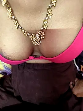 icenila online show from April 21, 7:32 pm