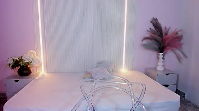 LucyWild8 online show from June 16, 9:27 pm
