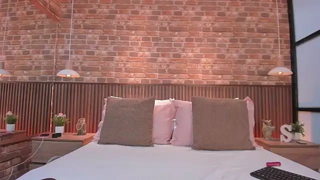 Darcy glow  online show from June 14, 1:44 pm