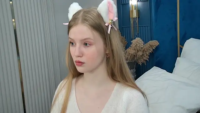 LilianHowards online show from May 9, 10:28 am