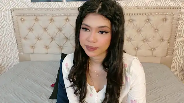 Nathy Pelaez online show from April 28, 3:32 am