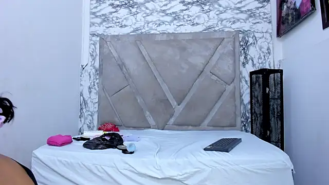 ZoeAndMarcus online show from July 3, 8:26 pm