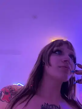 Lucysinclairr online show from June 23, 10:24 am