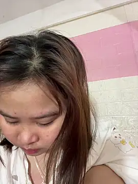 NhungNhun789 online show from April 18, 9:23 am