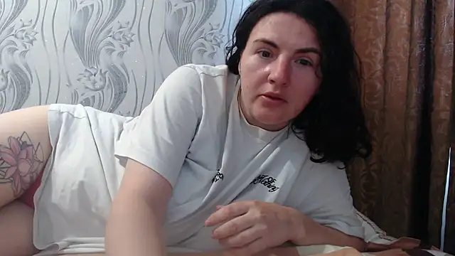 AlinaxJames online show from June 19, 9:24 am