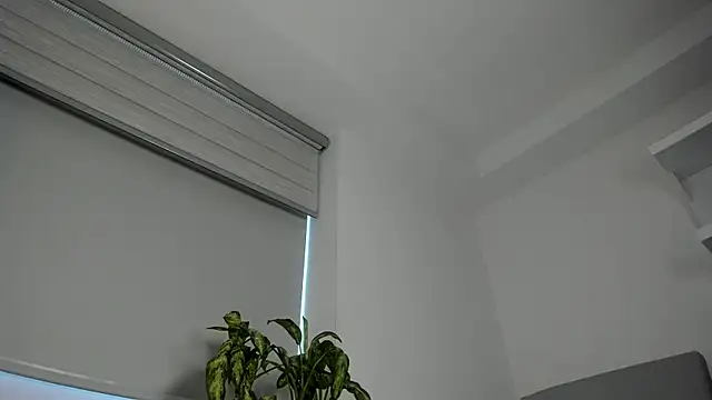 lolyblowsisa online show from June 3, 1:34 pm