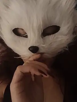 lilianroses online show from May 28, 8:40 pm