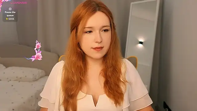 flaremoon online show from July 3, 6:47 pm