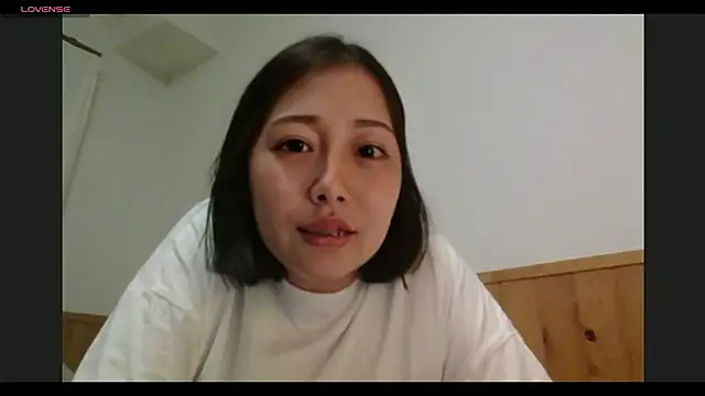 aoi252525 online show from May 6, 3:49 pm