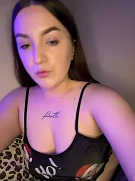 kisaaaaaa online show from May 8, 10:55 pm