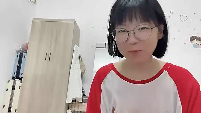 Belle-LL online show from May 11, 4:04 pm