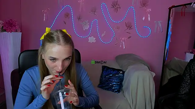 ollivia dream online show from May 1, 9:23 am