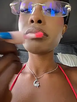 CocoaLuxeXXX online show from June 29, 1:11 pm