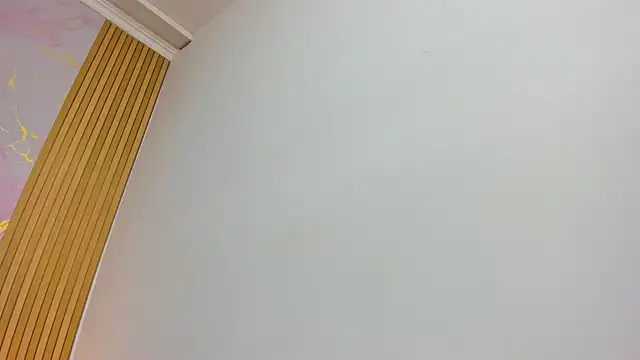 PaulineKosh online show from July 8, 5:48 pm