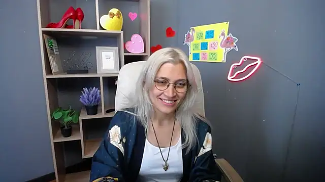 RubyDaviss online show from May 10, 6:15 am