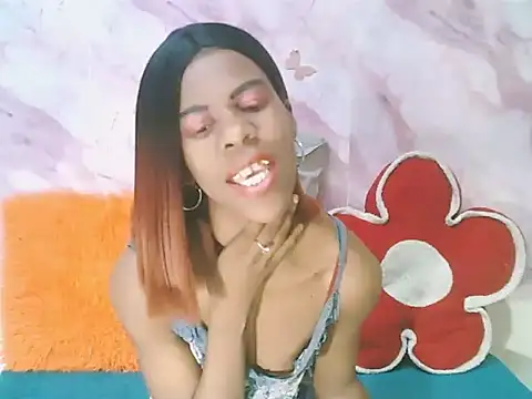 EbonySweetPeach online show from May 14, 5:46 am