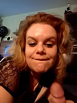 Maryquenn online show from May 10, 8:44 pm