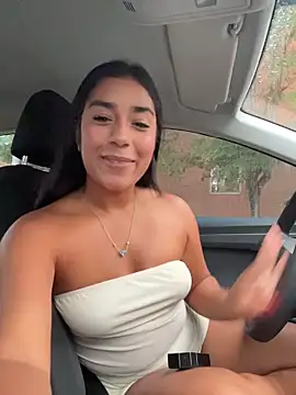 SaryJonex online show from June 6, 2:45 pm