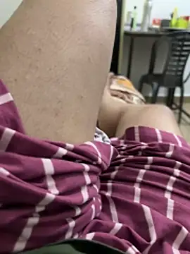 yyyyyooorrrwww online show from April 24, 6:00 pm