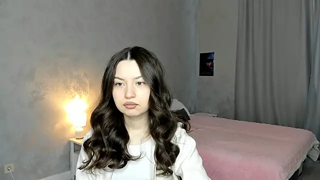 JanLokietek online show from April 29, 6:16 am