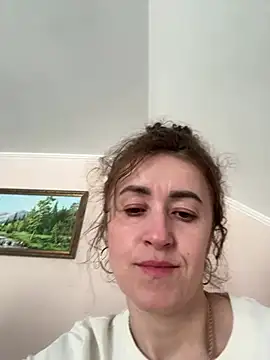 Avokadoo online show from April 25, 3:09 pm