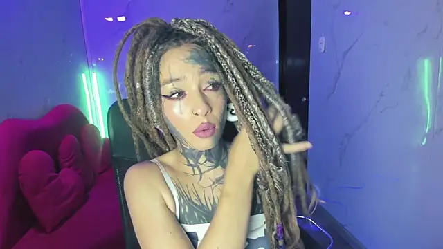 Lucy Doll8 online show from May 26, 7:46 pm