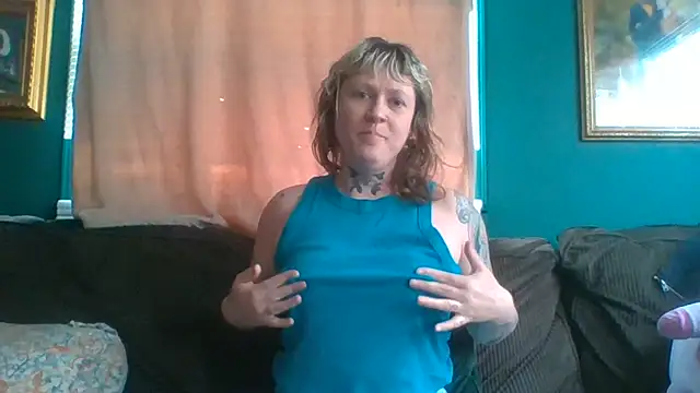 RosieSwitchBitch online show from June 25, 4:52 pm