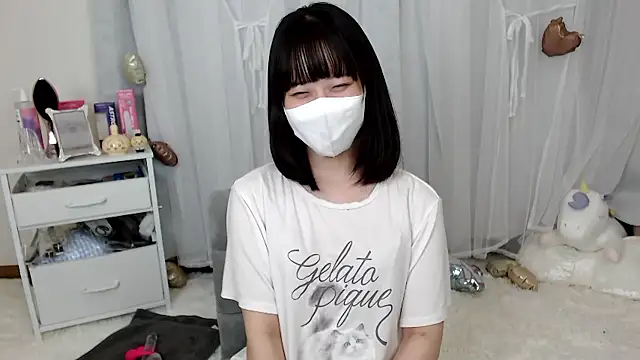 mii  tan online show from June 10, 11:42 am
