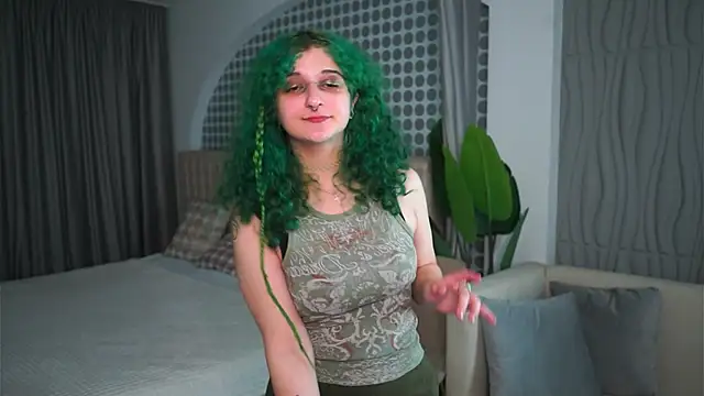 NeomaTaegel online show from April 29, 5:04 pm