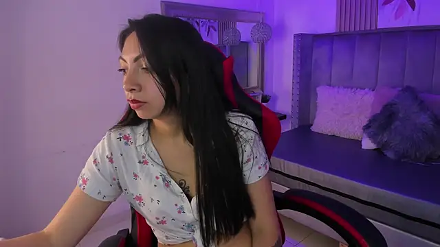 Scarleett Br online show from May 9, 9:06 pm
