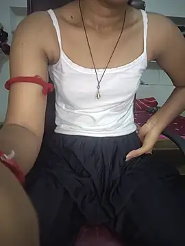 ESHA-LOVE online show from June 8, 11:00 am