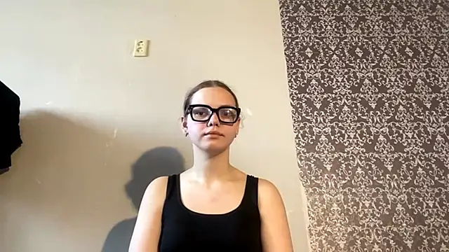 DramaByte online show from April 26, 1:42 pm