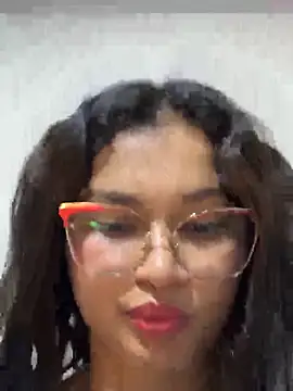 Lily     online show from May 7, 11:30 pm