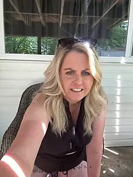 Bruiserboomer2 online show from June 4, 4:55 pm