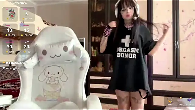 Willow Jess online show from May 12, 11:28 am