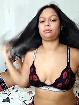zoehot07 online show from April 29, 5:30 pm