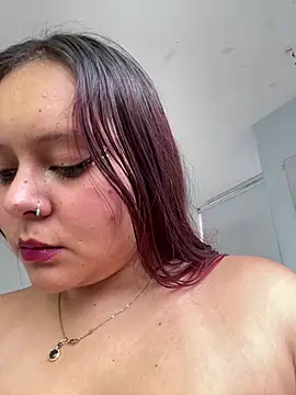 Nahia Baker4 online show from June 3, 8:25 pm
