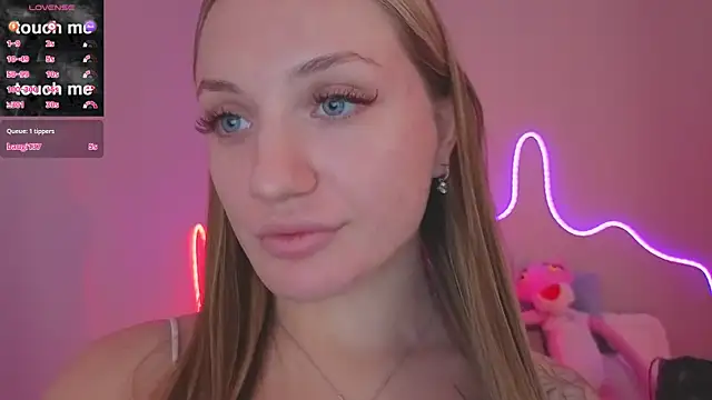 MirrraMisss online show from April 30, 1:05 pm