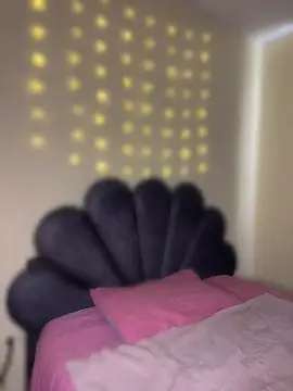 victoriaa xx online show from May 12, 8:37 pm