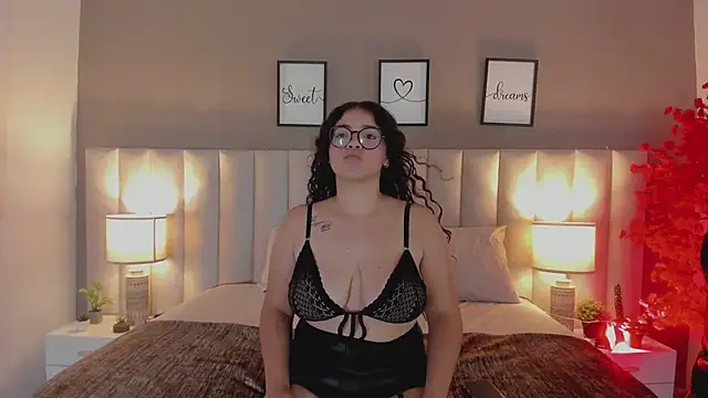 abbie laurent1 online show from May 7, 2:10 pm