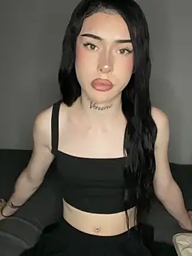 hailiechyll online show from June 1, 10:10 pm